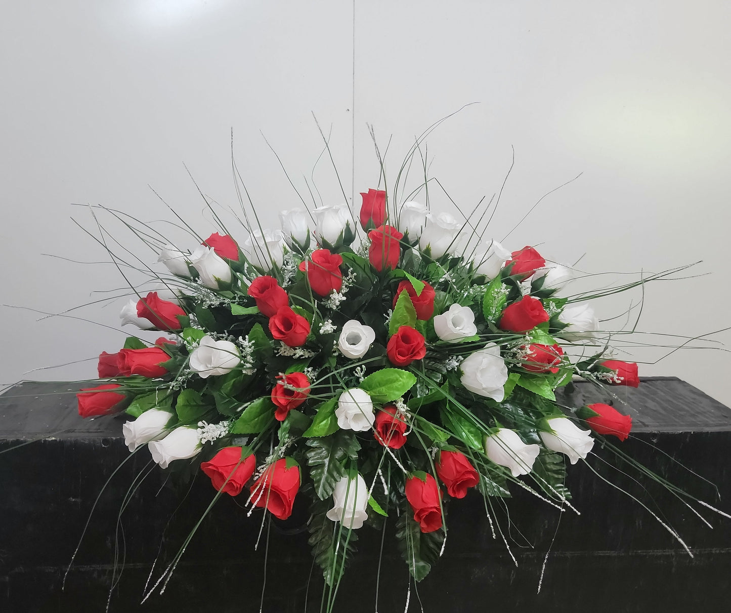 Cemetery Flowers Saddle,  Christmas Cemetery Saddle,  Red and  White Roses