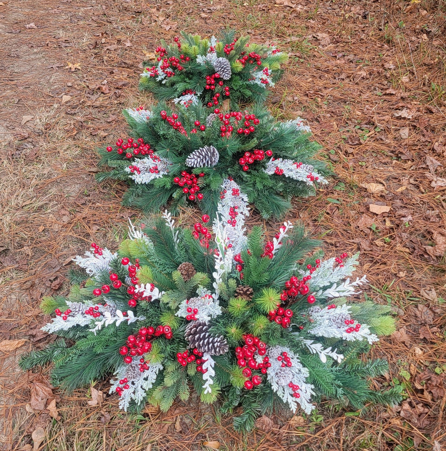 Winter Grave Blankets • CUSTOMIZABLE • Extra Large , Large , Small Grave Blankets , GRAVESITE Blanket  • Christmas Grave Blanket • Ground